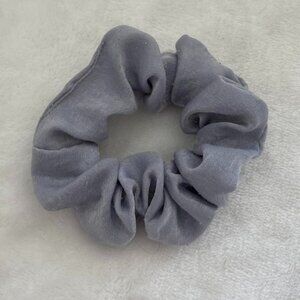 Hair tie / scrunchie